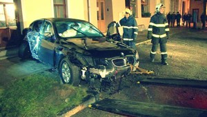 Opilec (23) za volantom zdemoloval námestie v Podolínci