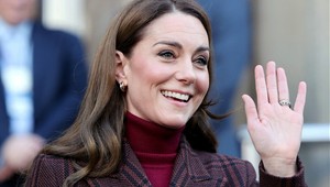 Vrátil sa vzor, ktorý obľubuje aj Kate Middleton: Nosiť sa bude úplne všade!