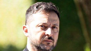 EÚ vyhodila tlmočníčku. Písala si poznámky pri rokovaní so Zelenským