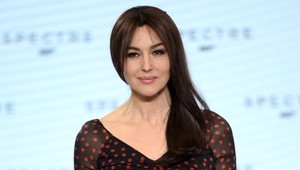 Monica Belluci prichytená pri bozkávaní sa so známym režisérom: Vedeli ste, že spolu randia?