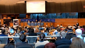 Europoslanci povedali stop dezinformáciám. Celoeurópsky problém má zastaviť špeciálna jednotka