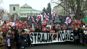 Tisíce ľudí protestovali proti sprísneniu zákona o interrupciách