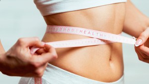 Schudnite rýchlejšie! Pohár tohto nápoja pred spaním spaľuje tuky aj počas noci