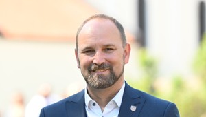 Voľby2022: Na post predsedu TTSK bude kandidovať Jozef Viskupič