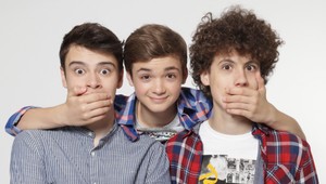 NAŠI se umí odvázat i při focení: Bláznivé grimasy a neskrývaná radost vás pobaví!