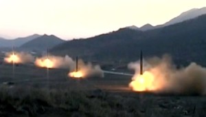 Zamestnanec omylom poslal celému obyvateľstvu správu o rútiacej sa balistickej strele