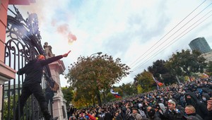 Extrémisti využili pandémiu na zviditeľnenie a snažia sa inflitrovať k vojakom, upozorňuje Správa o bezpečnosti krajiny