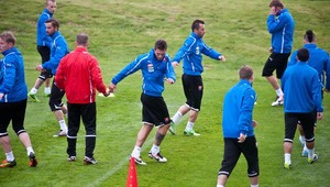 Slováci v Senci už kompletní, v noci prišiel i Kucka