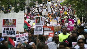 Oslobodili ďalšieho policajta. V New Yorku vypukli protesty