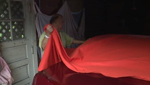 Muž chcel prevetrať svoje auto.  Netušil, že jeho nápad sa skončí 13 hodinovou hrôzou