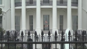 Trump ju chcel vyhodiť z centrálnej banky, zažalovala ho