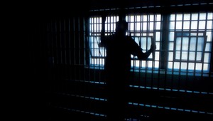 Sú odsúdení za krvavú popravu. Cítia sa byť nevinní a žiadajú obnovu konania