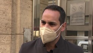 Zistenia TV JOJ: Poslanec Herák si mal získavať náklonnosť 14-ročného dievčaťa postupne