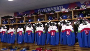 Viete, čo hrá v hokejových šatniach pred zápasom? DJ Mário Grman vám to prezradí