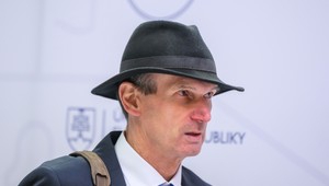 Štátny tajomník Štefan Kuffa mal autonehodu