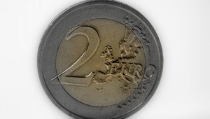 Pozor na falošné dvojeurovky! Zložiť sa dajú ako lego...