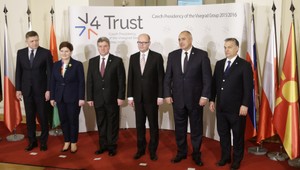 Premiéri krajín V4 rokovali o migračnej kríze. Máme plán B, povedal Fico