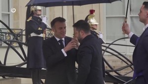 1479. deň na Ukrajine: Ukrajinský prezident Zelenský sa stretol s Macronom
