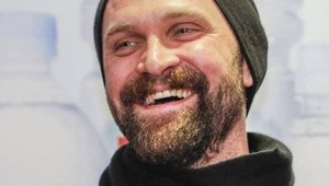 Maštalír skončil pod papučou! TÁTO herečka skrotila sexi herca