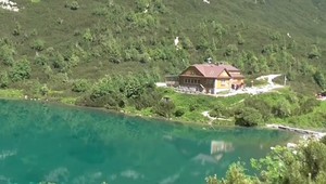 V Tatrách vyčíňala prietrž mračien. Voda zaplavila viacero chodníkov