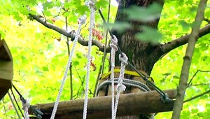 Mladík (†18) chcel zdolať opičiu dráhu, stálo ho to život