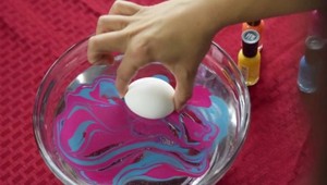 3 jednoduché spôsoby, ako vyzdobiť veľkonočné vajíčka: Toto zvládnu aj deti