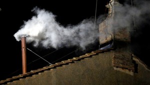 HABEMUS PAPAM. Po dvoch dňoch vyšiel biely dym