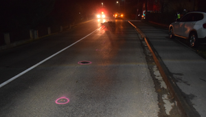 Tragédia pri Rimavskej Sobote: Muža ležiaceho na ceste zrazilo auto