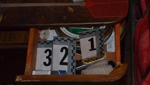 Muž sa vyhrážal žene s nožom v ruke. Napadol ju aj jej deti