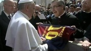 Messi ide s argentínskou a talianskou reprezentáciou na audienciu k pápežovi