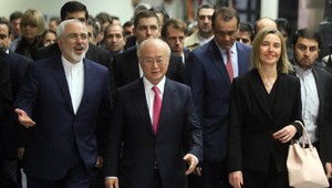 Spojené štáty a Európska únia zrušili sankcie voči Iránu