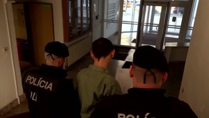 Prípad vraždy v kežmarskom penzióne: Len 2 dni pred vraždou, sedel obvinený Lukáš (21) v policajnej cele