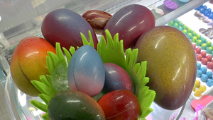 VIDEO: Takto vznikajú maľované vajíčka z čokolády