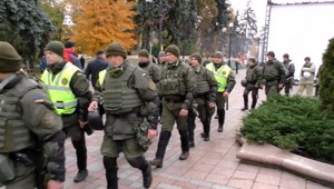 Najväčšie protesty od Majdanu majú jasný cieľ - odchod Porošenka