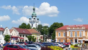 Voľby2022: Primátorka Trstenej má troch mužských vyzývateľov