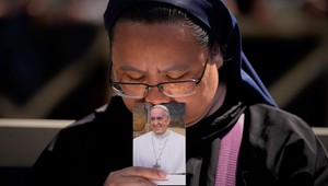 ONLINE: Pápež František bude odpočívať v miestnosti, do ktorej kedysi odkladali svietniky