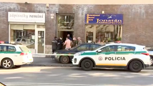 Mamička, z nešťastnej udalosti vo výťahu na Legionárskej, svojim zraneniam podľahla