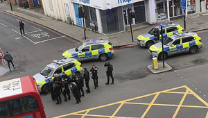 Útočník pobodal 5 ľudí. Polícia ho zadržala, jeho motív nie je známy