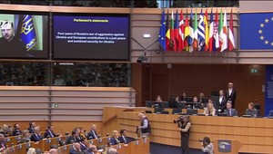Tlačová beseda Zelenského v EP k štyrom rokom od ruskej invázie na Ukrajinu