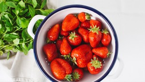 Polovica novembra a pri Piešťanoch rastú jahody