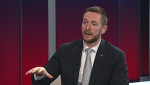 Politika 24: Politici, ktorí vládli dlho, nemajú víziu, ktorá by posunula krajinu dopredu, tvrdí Uhrík