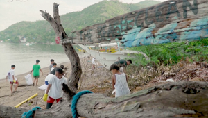 Unikátna motivácia za zber odpadu. Obyvatelia dostávajú ako odmenu vrecko ryže