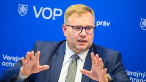 Facky na zabezpečenie poslušnosti? Ombudsman upozorňuje na možné násilie vo väznici