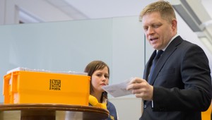 Robert Fico osobne poslal prvé vratky za plyn, SPP varuje pred podvodníkmi