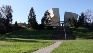 Parlamentný výbor súhlasí s presunutím Múzea SNP pod ministerstvo obrany