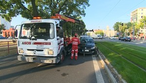 V Bratislave havarovala električka, blokovala križovatku