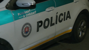 Pri Strečne sa zrazili osobné auto s kamiónom, tvoria sa kolóny