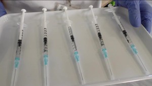 PREHĽAD: Registrácia na očkovanie treťou dávkou a detí od 5 do 11 rokov už je spustená