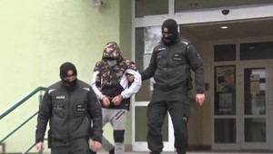 Mladý muž z Partizánskeho už druhýkrát napadol policajta: Útočník tvrdí, že bol opitý