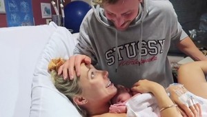 Odvaha či šialený nápad? Najintímnejšie chvíle z pôrodu ukázala celému svetu